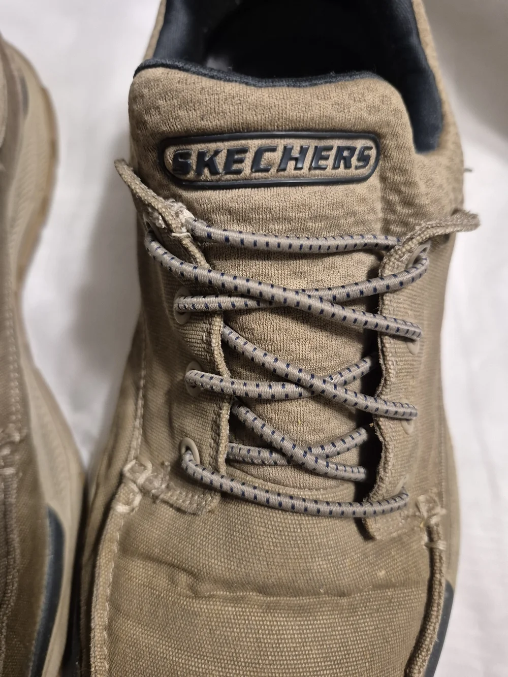 Skechers Men's Size 11.5 Khaki Canvas Slip-On Style Lace-Up Loafers